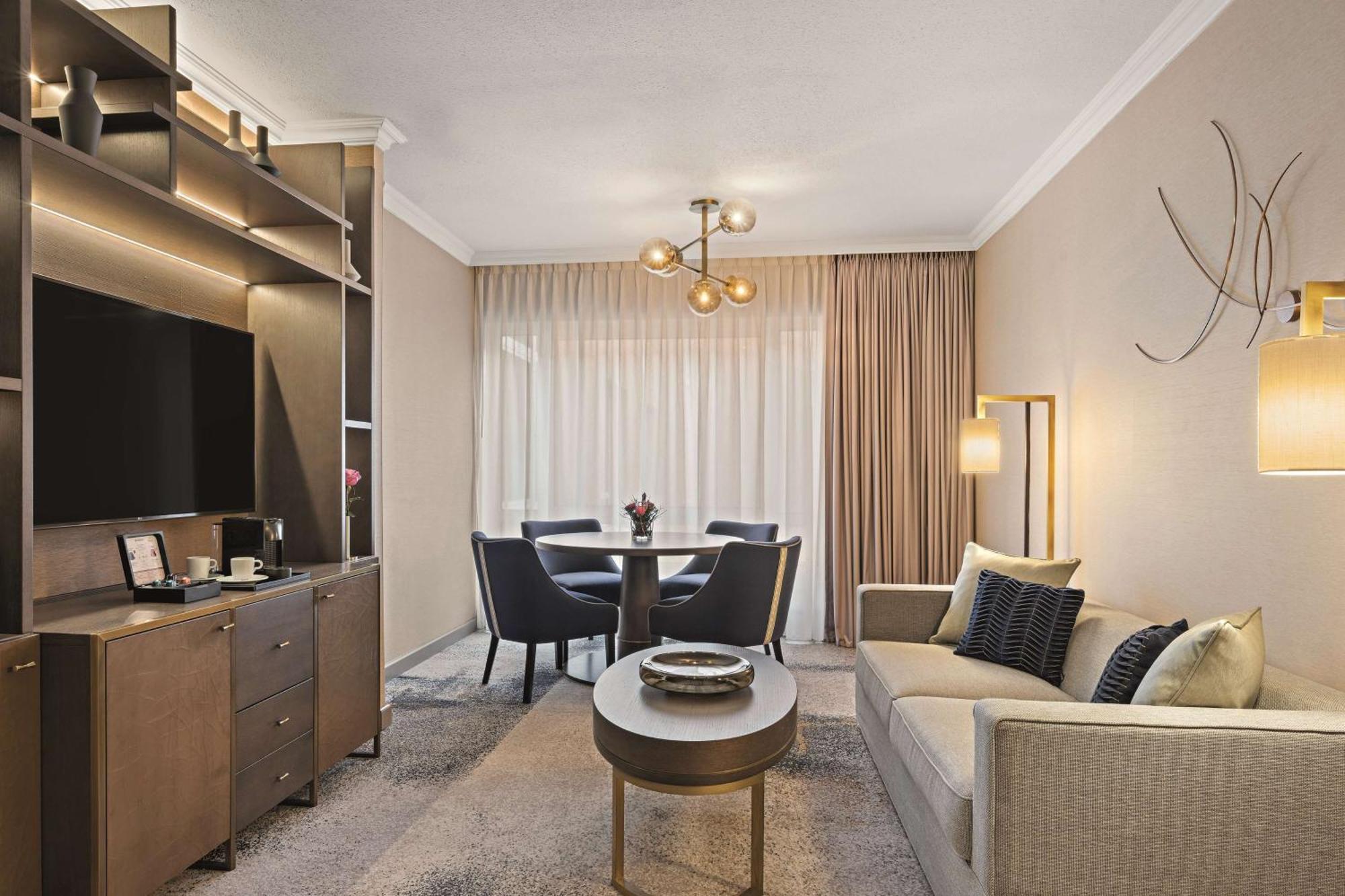 Hilton München